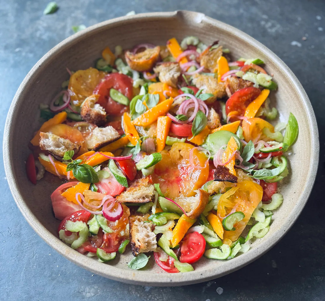 Krokante-panzanella-met-mango-vissaus-en-limoen Phans