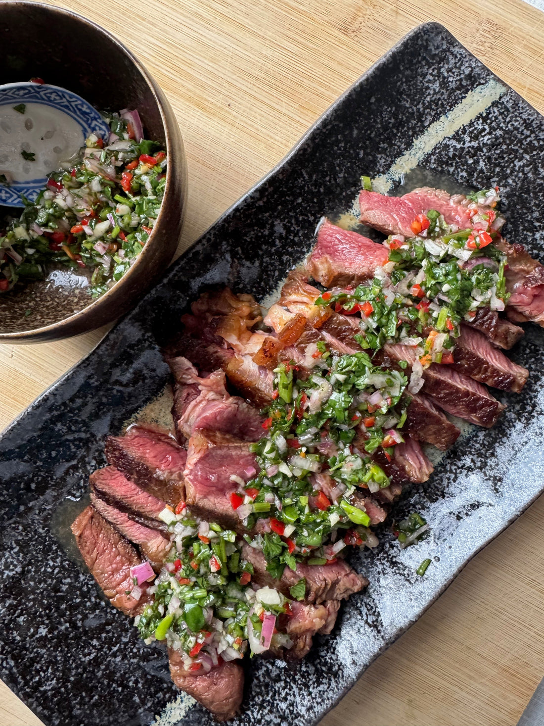 Vietnamese chimichurri met vissaus en koriander Phans