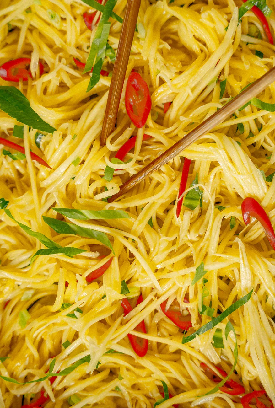 Frisse Mangosalade met Vissaus – Fris & Hartig Recept | Phans