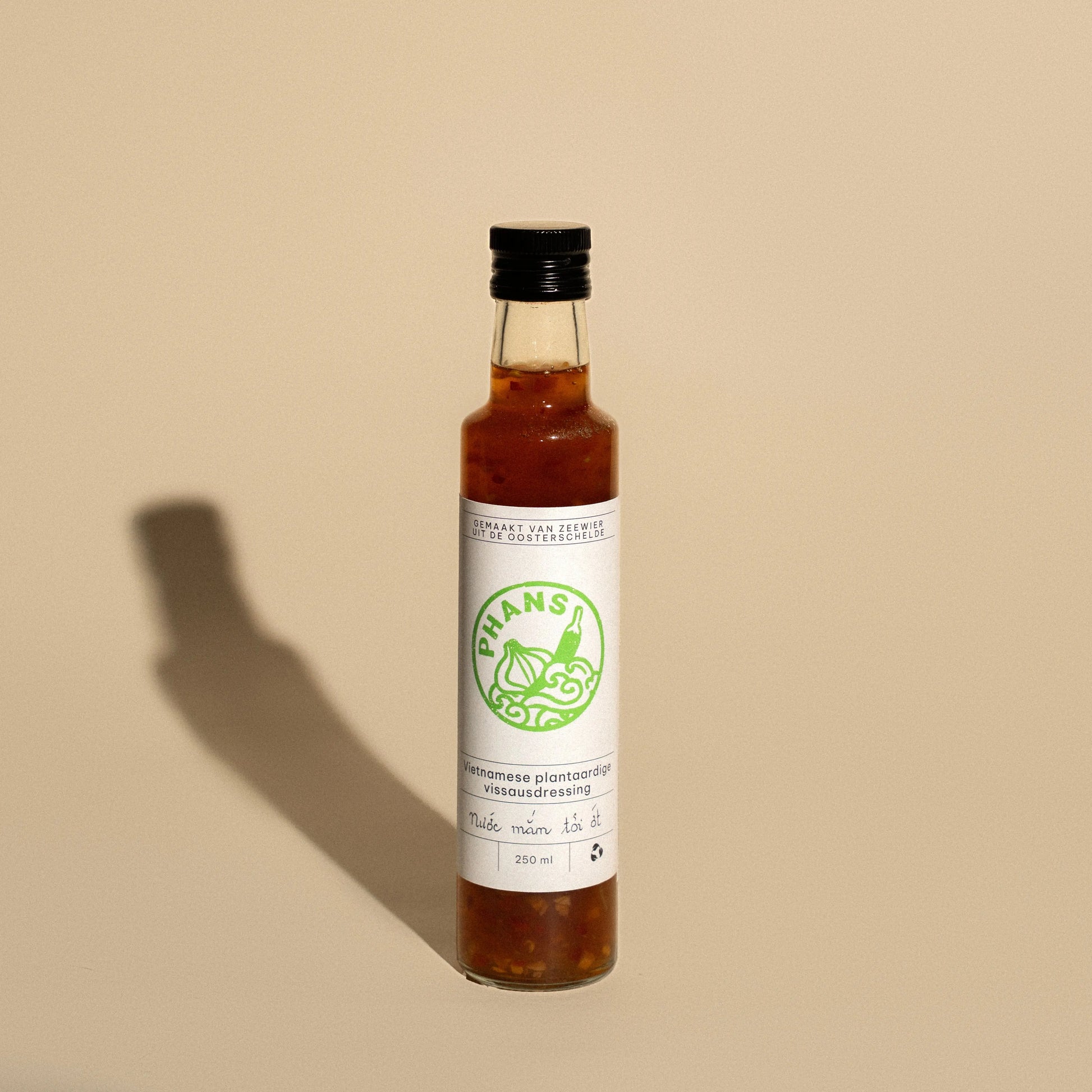 Phans Vietnamese vissausdressing fish sauce nuoc mam fish vegan veganistisch alternatief plantaardig zeewier kombu wakame plantbased fishsauce nuoc cham fish sauce dressing